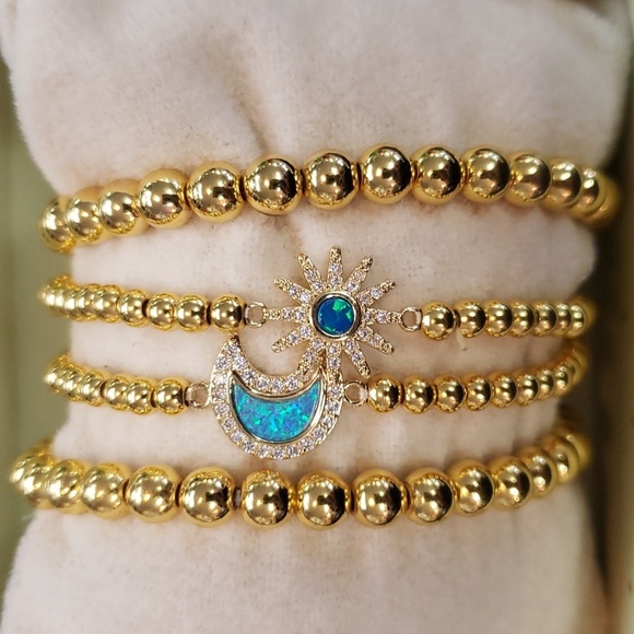 eye candy Jewelry - Arm Candy by Eye Candy L.A. "Myra" Moon and Sun Boxed Bracelet Set